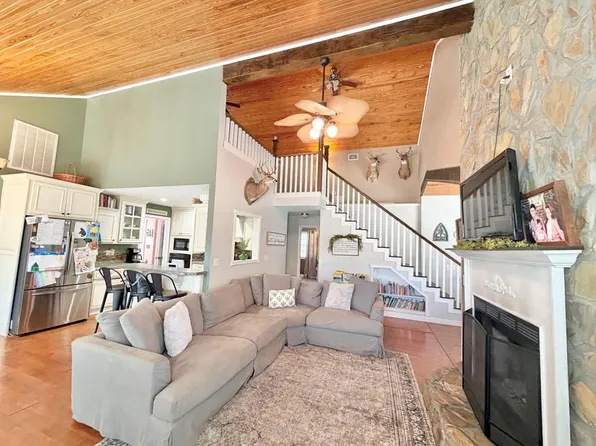 3231 Pear Ave, Patterson, GA 31557