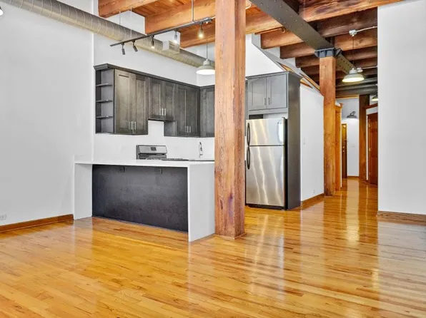 216 N May St, Chicago, IL