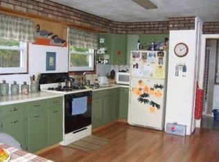 2416 Jaquay Rd, Boyne City, MI 49712