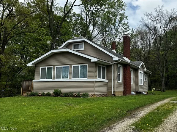 1867 S Cleveland Massillon Rd, Akron, OH 44321