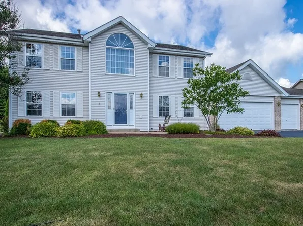 724 Hampton Dr, Byron, IL 61010