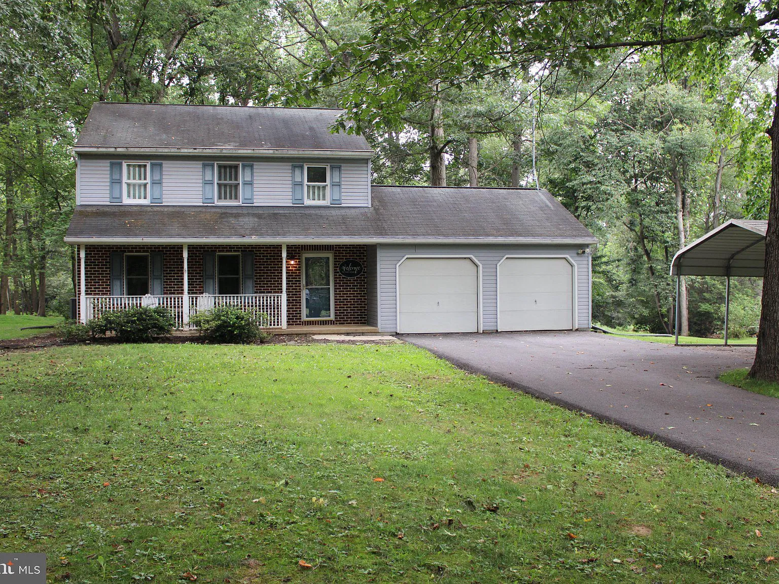 3 bed, 1.5 bath, 1512 sqft, $1,995 — Photo 1