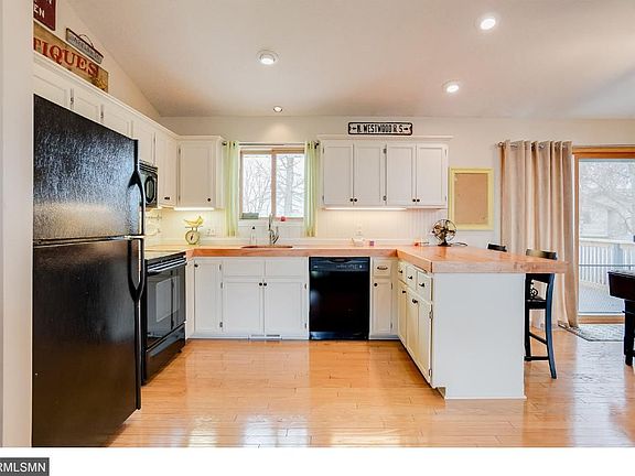 5th image of 2790 232nd Ln NW