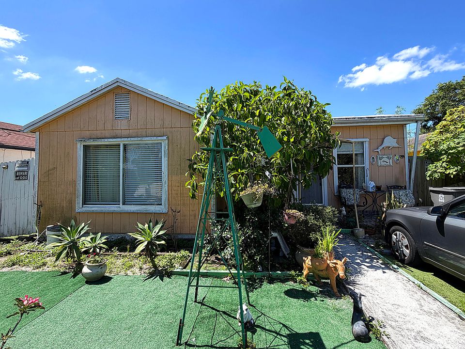 1st image of 2926 Hiawatha Avenue