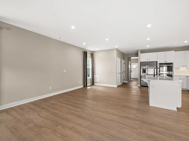 1000 Mountain View Dr — Photo 13