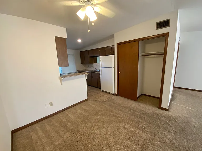 Library Place Apartments — Photo 18