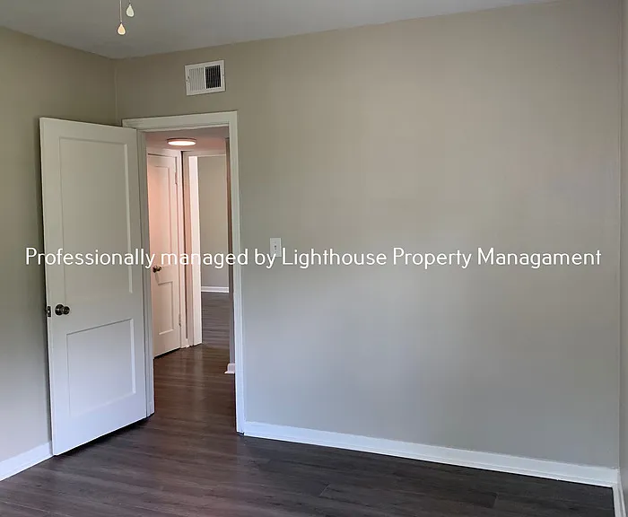 5139 Camille Ave — Photo 10