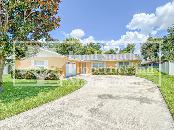 631 Queens Loop N