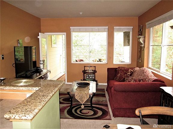 5th image of 503 225th Ln NE APT F304