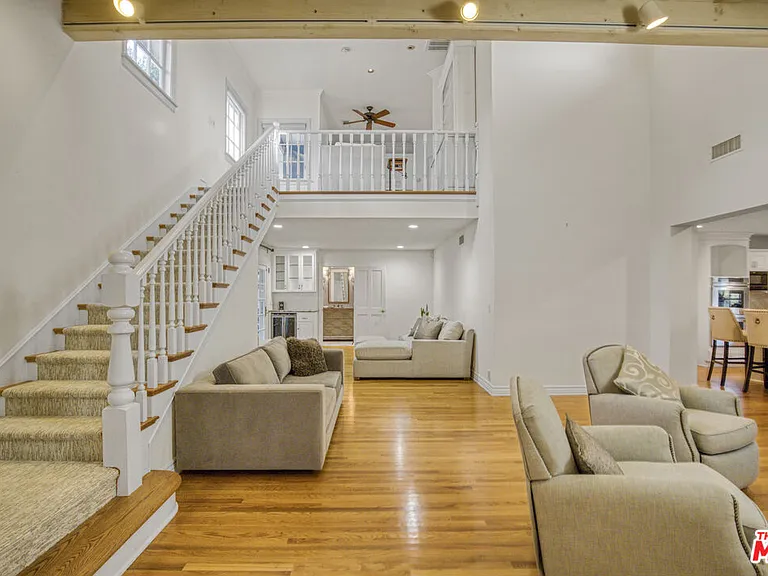 3690 Crownridge Dr — Photo 21