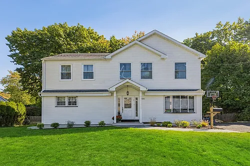 326 Brookside Ave Photo 1