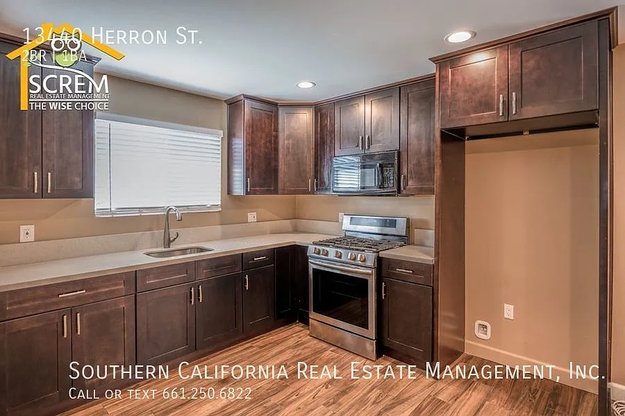 Two Bedroom One Bathroom A.D.U in Sylmar — Photo 3
