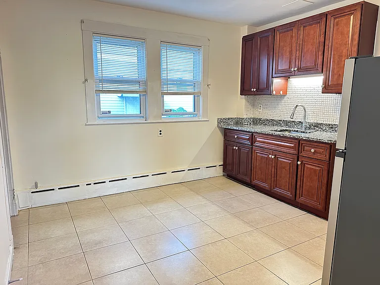 2 Albion Rd — Photo 11