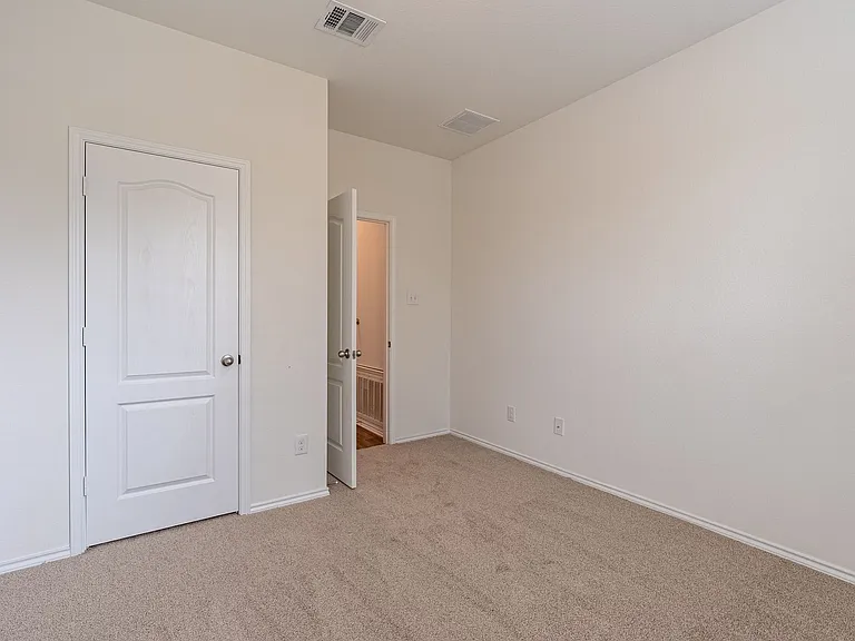 637 Landon Samuel Loop — Photo 17