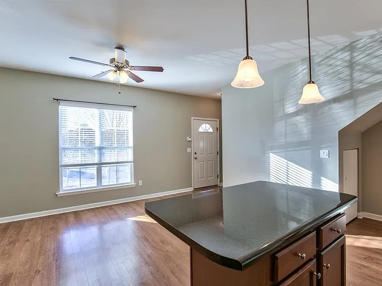 1956 Corvallis Ave #1956 — Photo 6