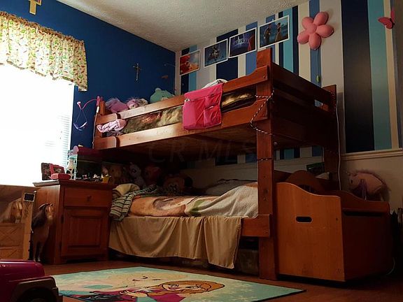 4th image of 7008 Candlish Dr
