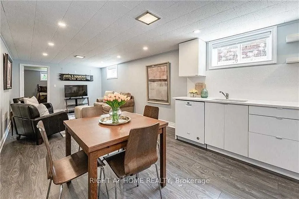 2 bed, $1,799 — Photo 2
