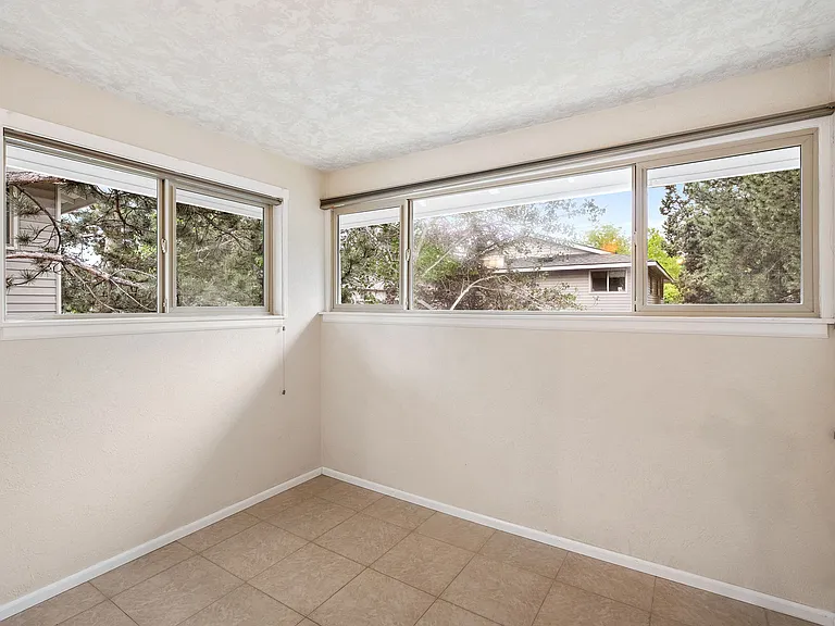 1801 NE Purcell Blvd #11 — Photo 15