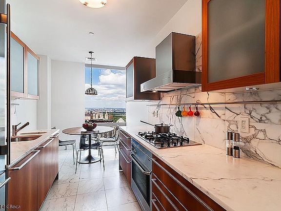 3rd image of 80 Columbus Cir #66-A