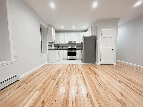 1st image of 5315 Avenue O #1