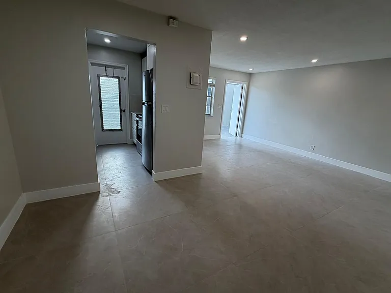 2418 Polk St — Photo 14