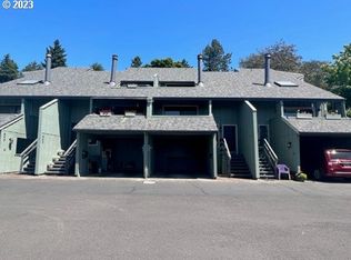 941 Prescott Ln, Springfield, OR 97477