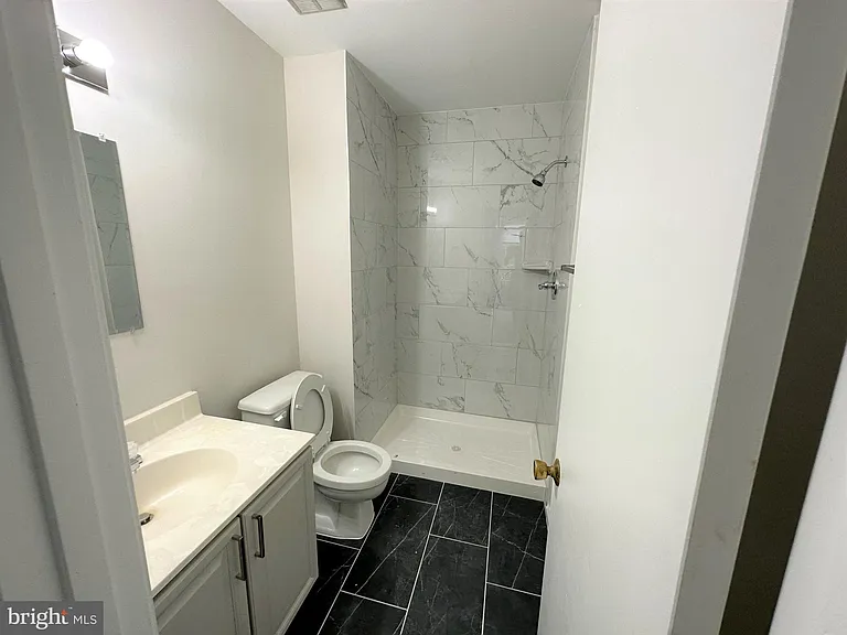 7822 Brookview Ct — Photo 16