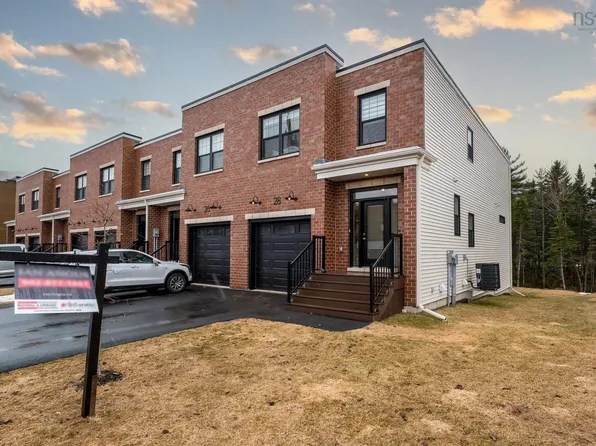 28 Trekker Dr, Halifax, NS B4B 2K7