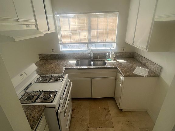 3rd image of 845 W 167th St APT 1