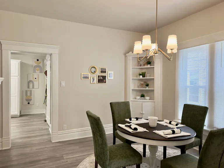 606 Front St — Photo 14