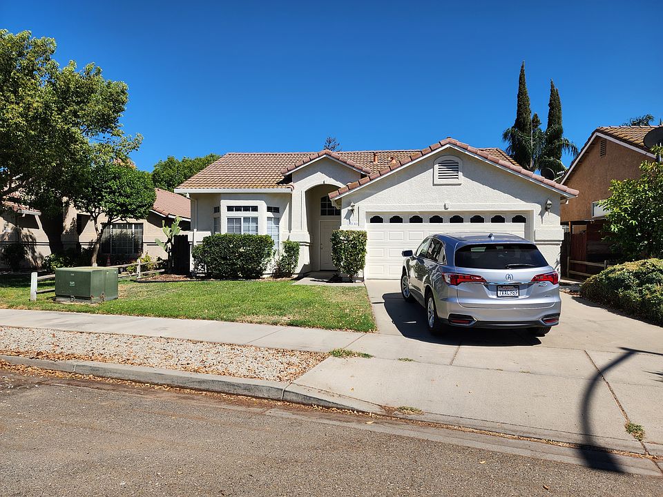 1st image of 3040 Valley Brook Dr