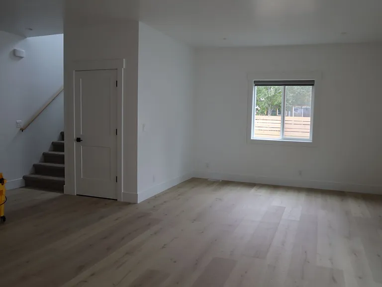 1205 E Adeline Ave — Photo 7