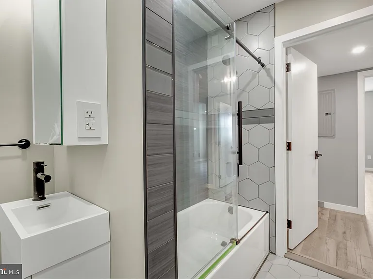 435 W Susquehanna Ave #2 — Photo 19
