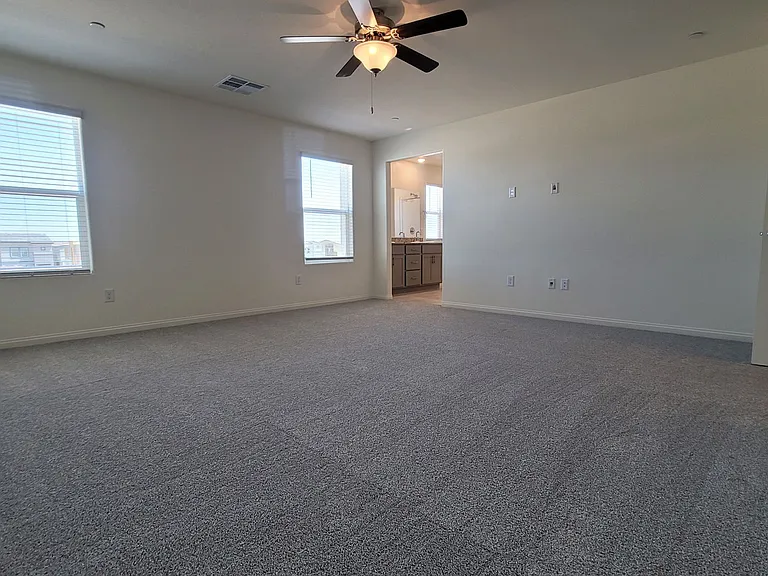 4552 Merlot Hills Ave — Photo 24