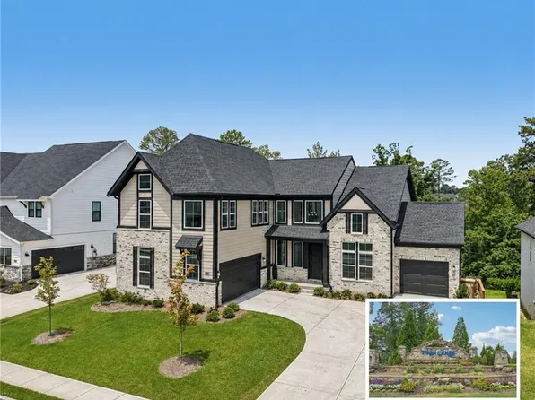 152 Clear Lake Pkwy, Hoschton, GA 30548
