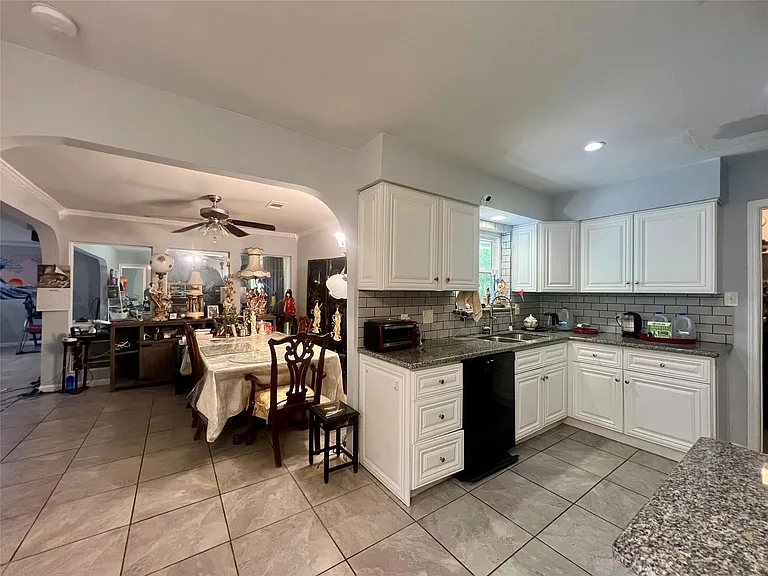 18326 Cape Bahamas Ln — Photo 10