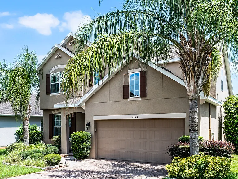 1452 Cabot Dr — Photo 4