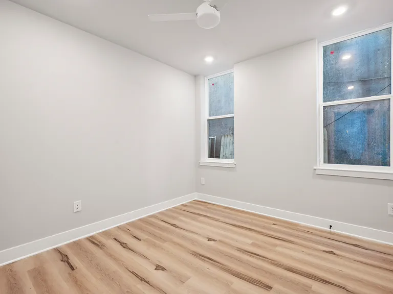522 Green Ln #B — Photo 8