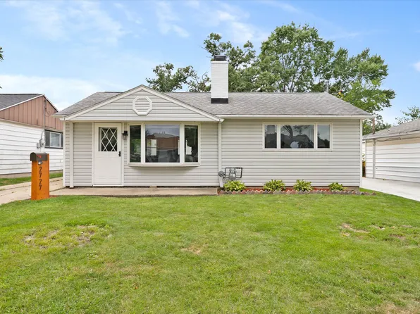 2727 S 50th St, Milwaukee, WI 53219