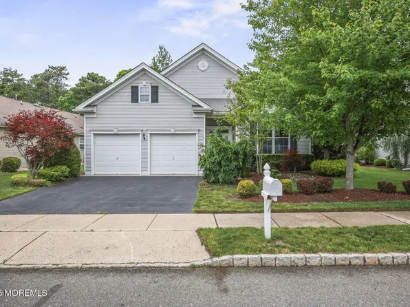 20 Spencer Drive, Jackson, NJ 08527
