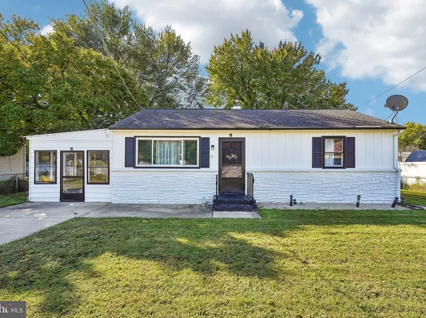13 Park Ave, Pennsville, NJ 08070
