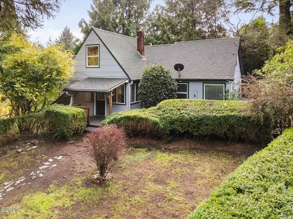 125 NE Hospital Hill Rd, Waldport, OR 97394
