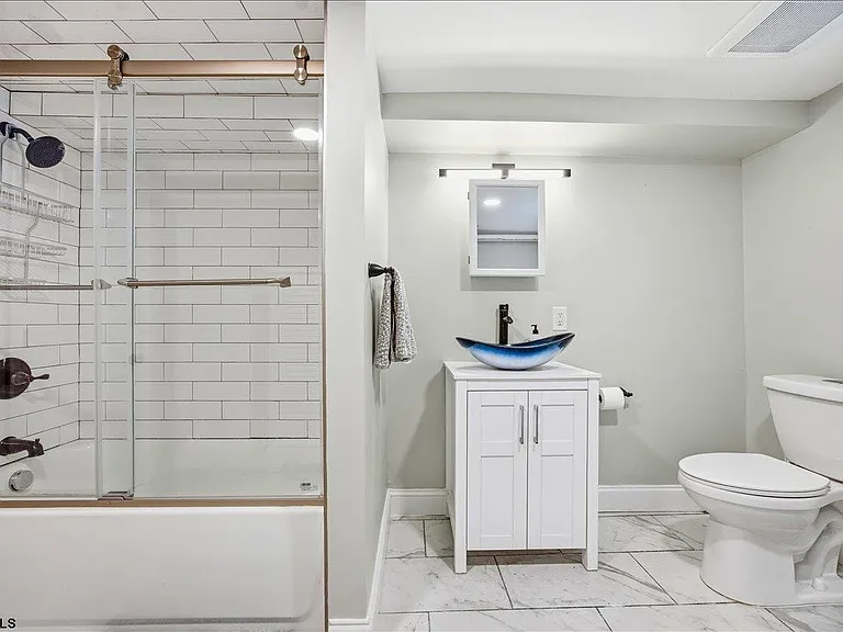21 N Nashville Ave — Photo 12
