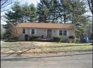 109 Crest Ln, Clinton, TN 37716