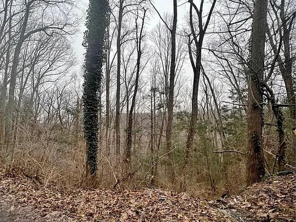 61 W Midvale Rd, Airville, PA 17302