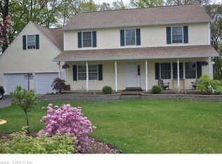 263 North St, Windsor Locks, CT 06096
