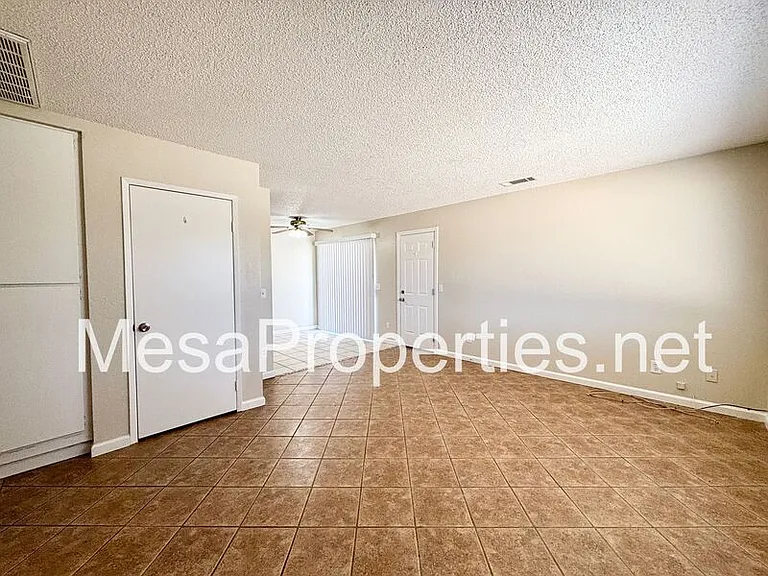 22189 Tajanta Ct — Photo 9