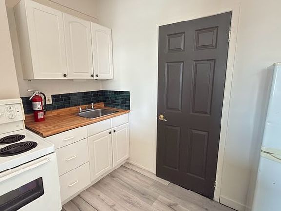 5th image of 103 John St S #12