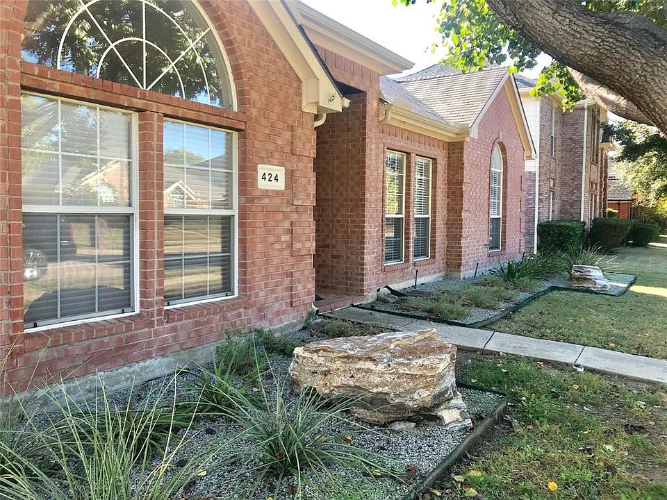 1st image of 424 Jenkins Ln