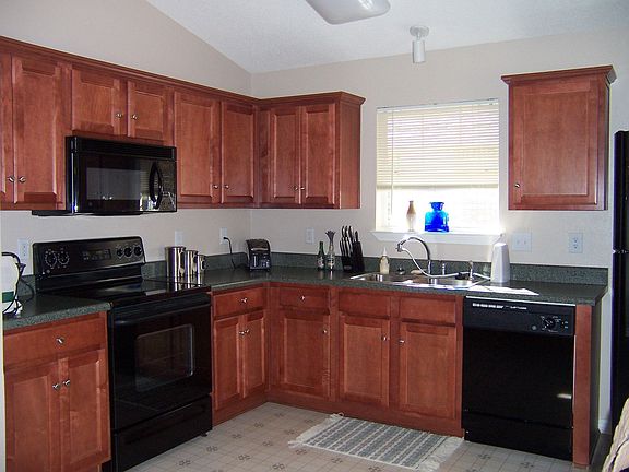 Spacious, open kitchen